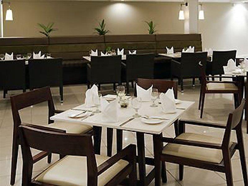 Novotel Suva Lami Bay Nhà hàng bức ảnh